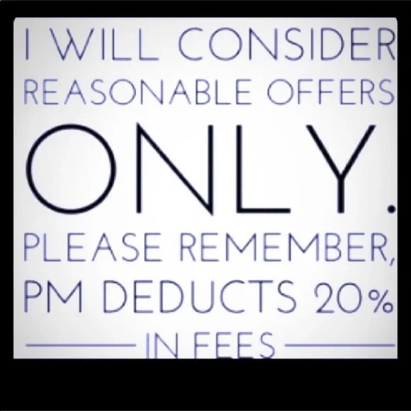 CLEARANCE SALE ❤️💙🦋 - Picture 2 of 5